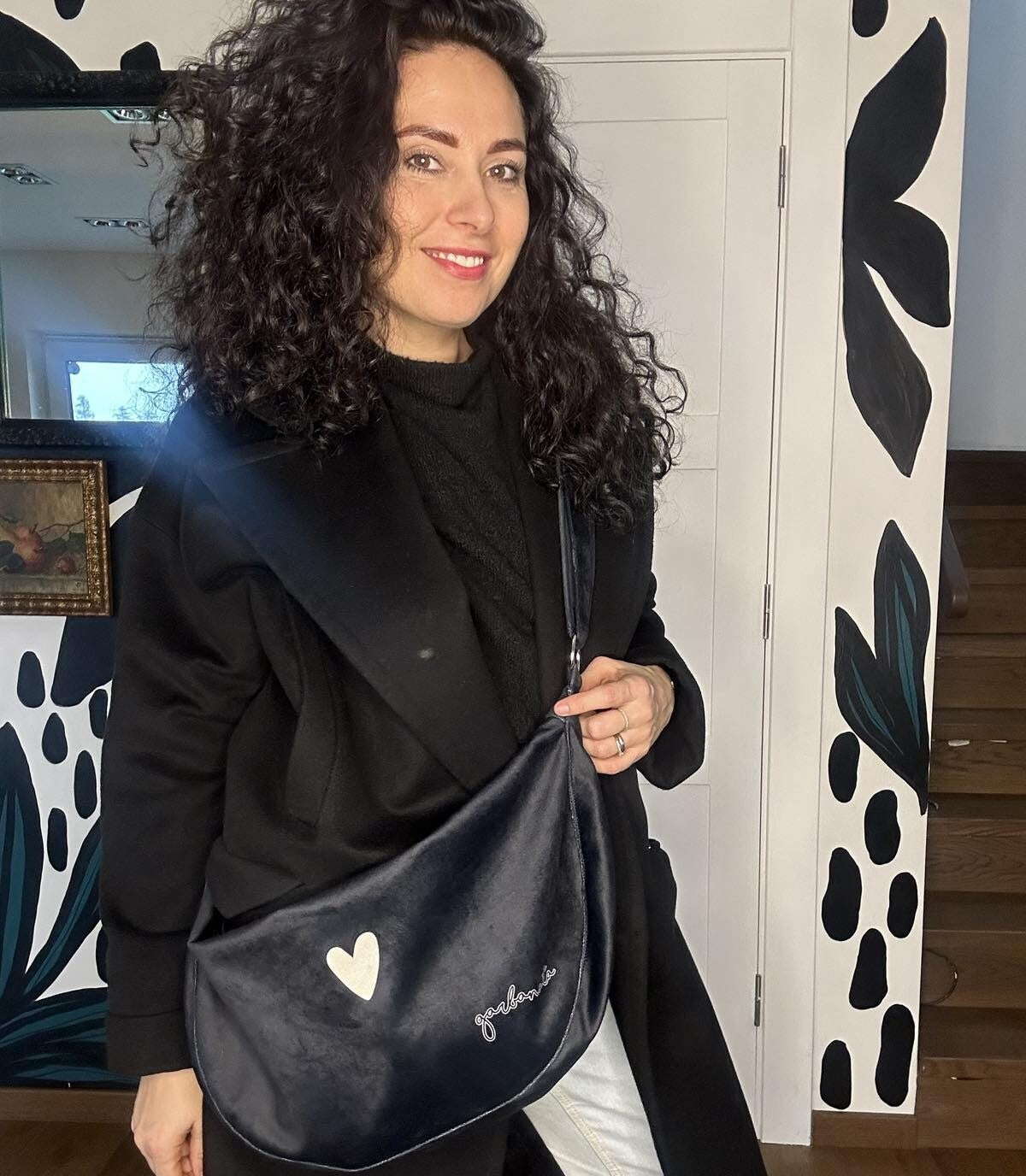 Hobo Bag Heart - Black