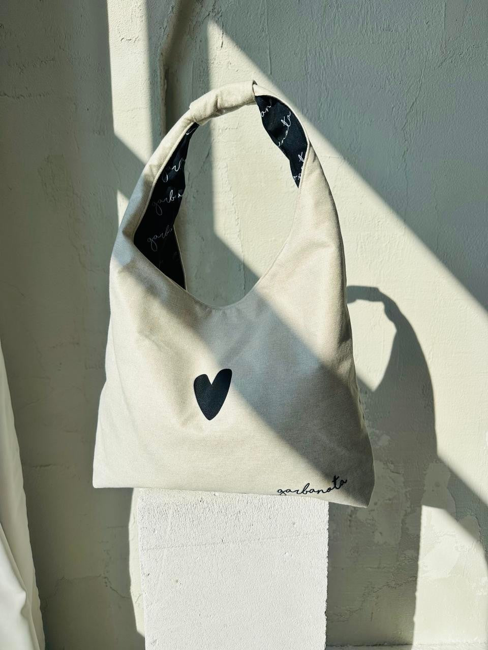 Moon Bag Heart - White